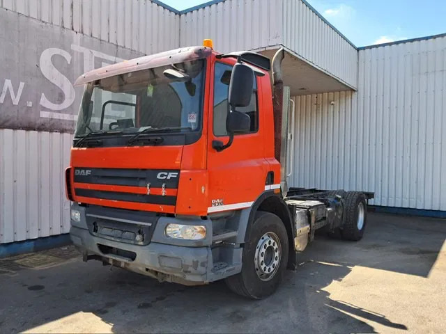 DAF CF 75.310 , RHD , ZF Manual , Euro 5 - الشاسيه شاحنة: صور 1 DAF CF 75.310 , RHD , ZF Manual , Euro 5 - الشاسيه شاحنة: صور 1