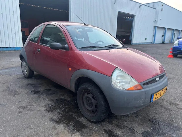 Ford Ka 1.3 , export / handel - هاتشباك: صور 4 Ford Ka 1.3 , export / handel - هاتشباك: صور 4