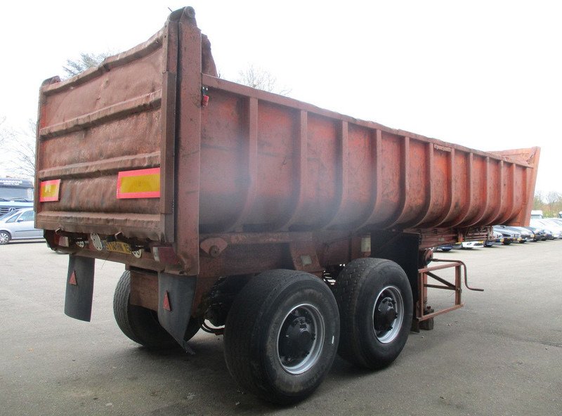 Fruehauf D33C , 2 axle , Steel tipper trailer , Drum Brakes , Spring suspension - قلابة نصف مقطورة: صور 3 Fruehauf D33C , 2 axle , Steel tipper trailer , Drum Brakes , Spring suspension - قلابة نصف مقطورة: صور 3