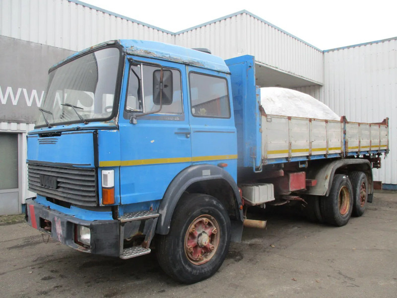 Iveco Turbostar 190-30 , Manual , V8 , 3 way tipper , Spring suspension , 6x2 - قلابات: صور 1 Iveco Turbostar 190-30 , Manual , V8 , 3 way tipper , Spring suspension , 6x2 - قلابات: صور 1