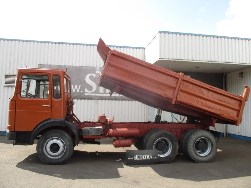 MAN 26.321 6x4 , 3 way tipper , ZF Manual , Spring suspension - قلابات: صور 2 MAN 26.321 6x4 , 3 way tipper , ZF Manual , Spring suspension - قلابات: صور 2