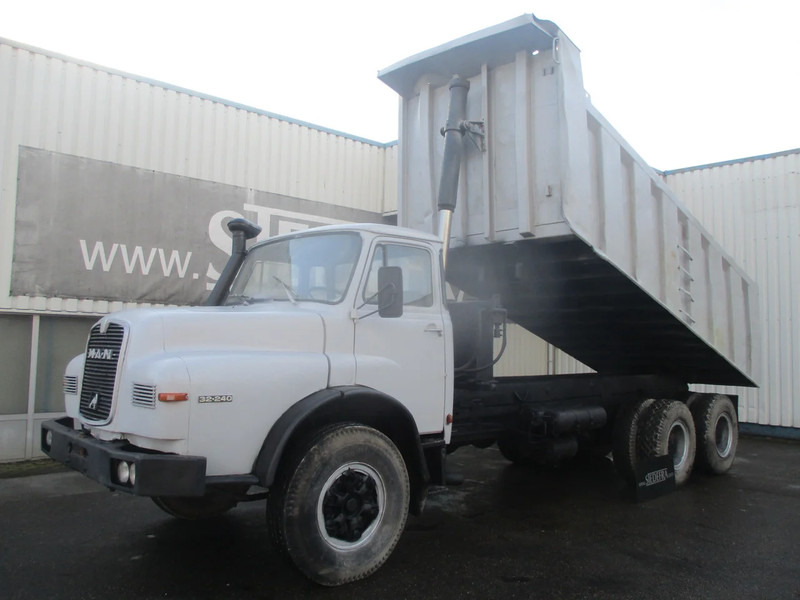 MAN 32.240 , Manual , 6x4 , Tipper truck , Spring suspension - قلابات: صور 1 MAN 32.240 , Manual , 6x4 , Tipper truck , Spring suspension - قلابات: صور 1