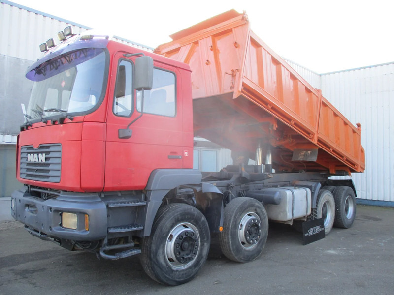 MAN 35.414 , 8x4 , ZF Manual , EURO 3 , 3 way tipper , Spring suspension - قلابات: صور 1 MAN 35.414 , 8x4 , ZF Manual , EURO 3 , 3 way tipper , Spring suspension - قلابات: صور 1