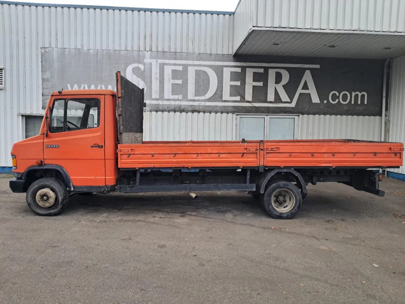 Mercedes-Benz 609 D, Manual , Spring Suspension - شاحنات مسطحة: صور 2 Mercedes-Benz 609 D, Manual , Spring Suspension - شاحنات مسطحة: صور 2