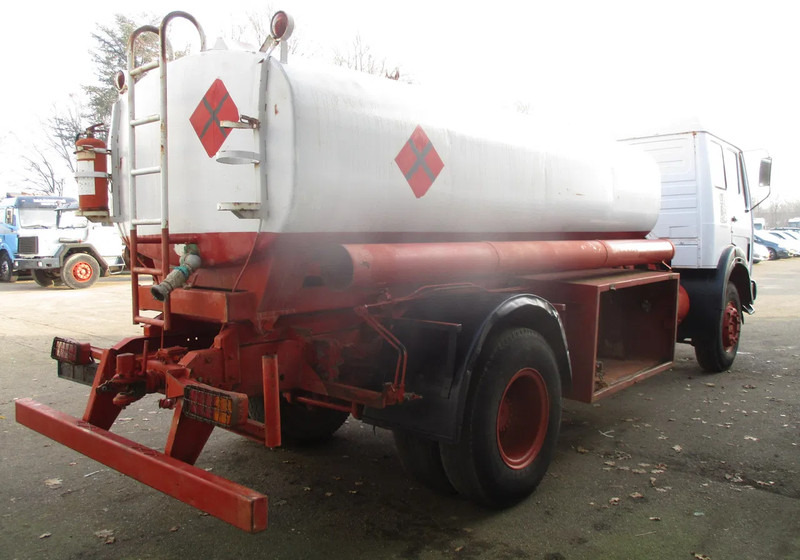 Mercedes-Benz FAP 1620 BD , Fuel truck , 4x2 , Manual , Spring suspension - شاحنة صهريج: صور 3 Mercedes-Benz FAP 1620 BD , Fuel truck , 4x2 , Manual , Spring suspension - شاحنة صهريج: صور 3