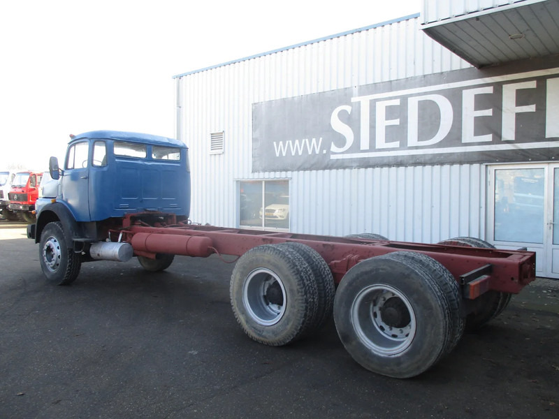 Mercedes-Benz LK 2624 , 6x4 , Manual , Spring suspension - الشاسيه شاحنة: صور 5 Mercedes-Benz LK 2624 , 6x4 , Manual , Spring suspension - الشاسيه شاحنة: صور 5