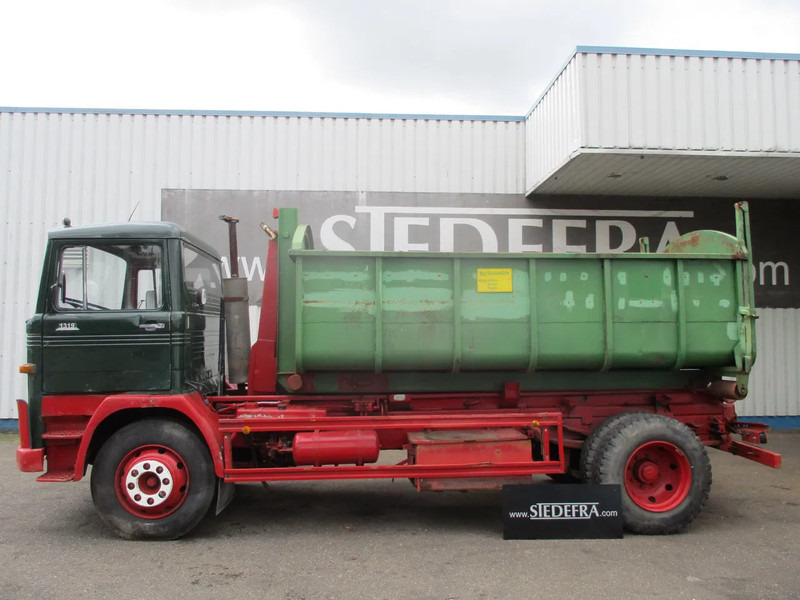 Mercedes-Benz LP 1319 , Oldtimer - شاحنة ذات الخطاف: صور 2 Mercedes-Benz LP 1319 , Oldtimer - شاحنة ذات الخطاف: صور 2