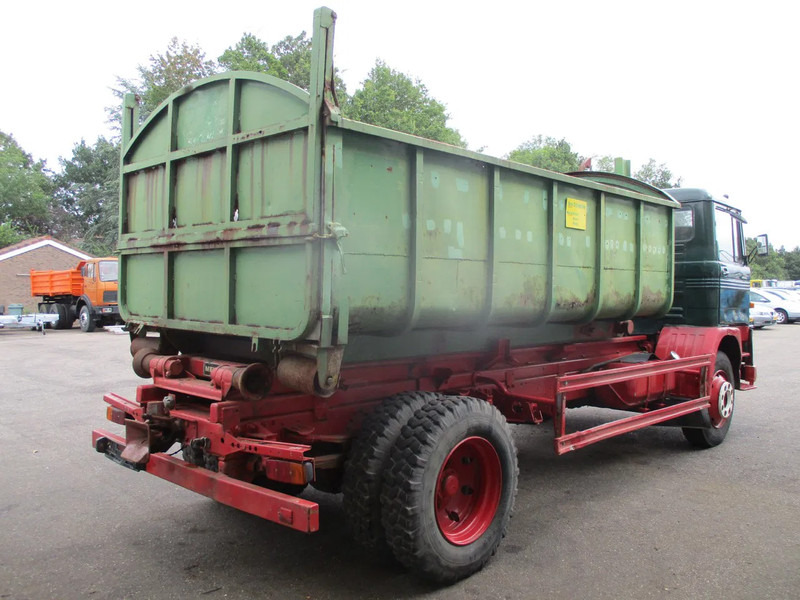 Mercedes-Benz LP 1319 , Oldtimer - شاحنة ذات الخطاف: صور 3 Mercedes-Benz LP 1319 , Oldtimer - شاحنة ذات الخطاف: صور 3