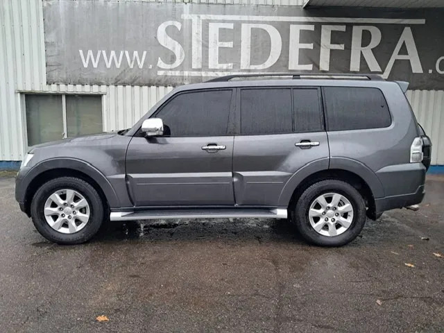 Mitsubishi Pajero GLS 3.5 - V6 , 4x4 , 7 Pers., Full Option - سيارة: صور 2 Mitsubishi Pajero GLS 3.5 - V6 , 4x4 , 7 Pers., Full Option - سيارة: صور 2