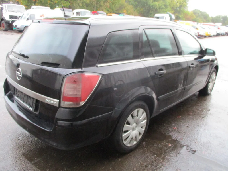 Opel Astra 1.7 CDTI , NOT RUNNING , Navi , Airco , lederen bekleding - سيارة: صور 3 Opel Astra 1.7 CDTI , NOT RUNNING , Navi , Airco , lederen bekleding - سيارة: صور 3