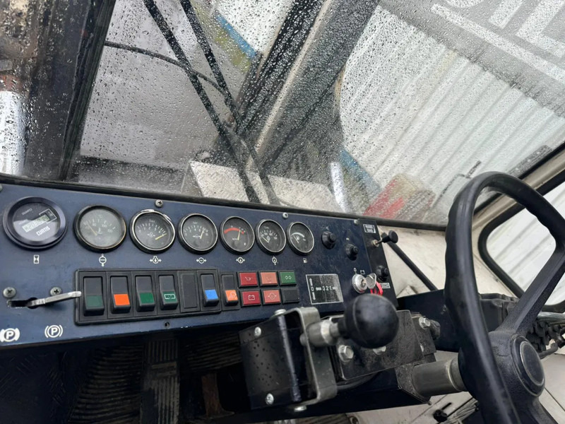 رافعة شوكية ديزل Svetruck 860-28 Pneumatic Tire Forklift: صور 12