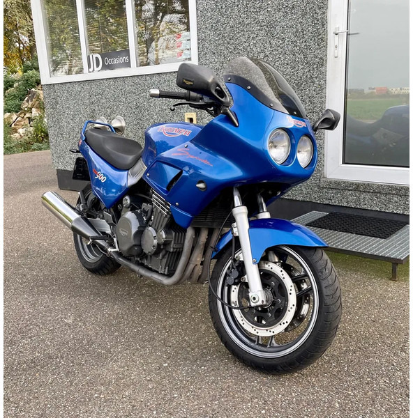 Triumph SPRINT 900 - دراجة بخارية: صور 2 Triumph SPRINT 900 - دراجة بخارية: صور 2