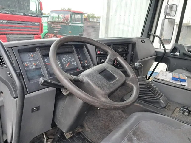 شاحنة نقل سيارات شاحنة Volvo FL6-07 , Plateau / Car Transporter, Spring Suspension: صور 13 شاحنة نقل سيارات شاحنة Volvo FL6-07 , Plateau / Car Transporter, Spring Suspension: صور 13