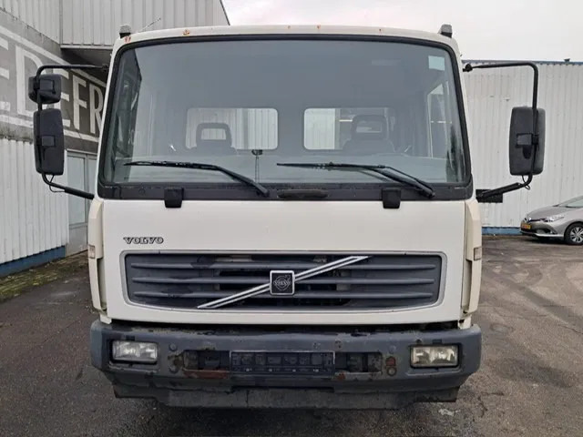 شاحنة نقل سيارات شاحنة Volvo FL6-07 , Plateau / Car Transporter, Spring Suspension: صور 6 شاحنة نقل سيارات شاحنة Volvo FL6-07 , Plateau / Car Transporter, Spring Suspension: صور 6