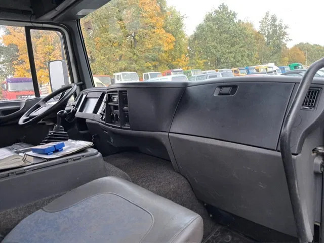 شاحنة نقل سيارات شاحنة Volvo FL6-07 , Plateau / Car Transporter, Spring Suspension: صور 17 شاحنة نقل سيارات شاحنة Volvo FL6-07 , Plateau / Car Transporter, Spring Suspension: صور 17