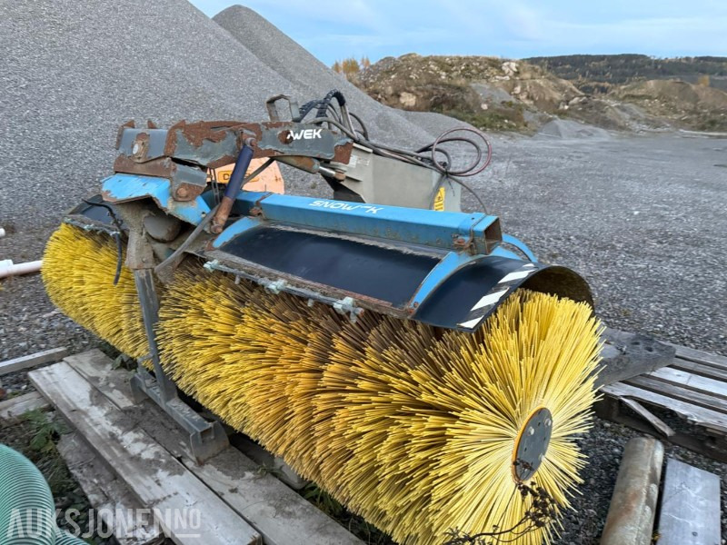 1900 Snower 300 feiekost 300cm - الآلات والماكينات الزراعية: صور 5 1900 Snower 300 feiekost 300cm - الآلات والماكينات الزراعية: صور 5