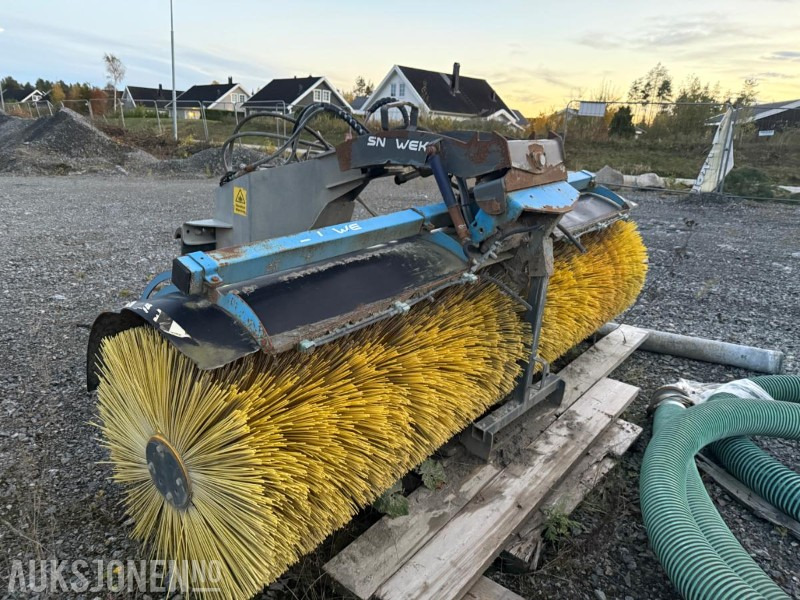 1900 Snower 300 feiekost 300cm - الآلات والماكينات الزراعية: صور 1 1900 Snower 300 feiekost 300cm - الآلات والماكينات الزراعية: صور 1