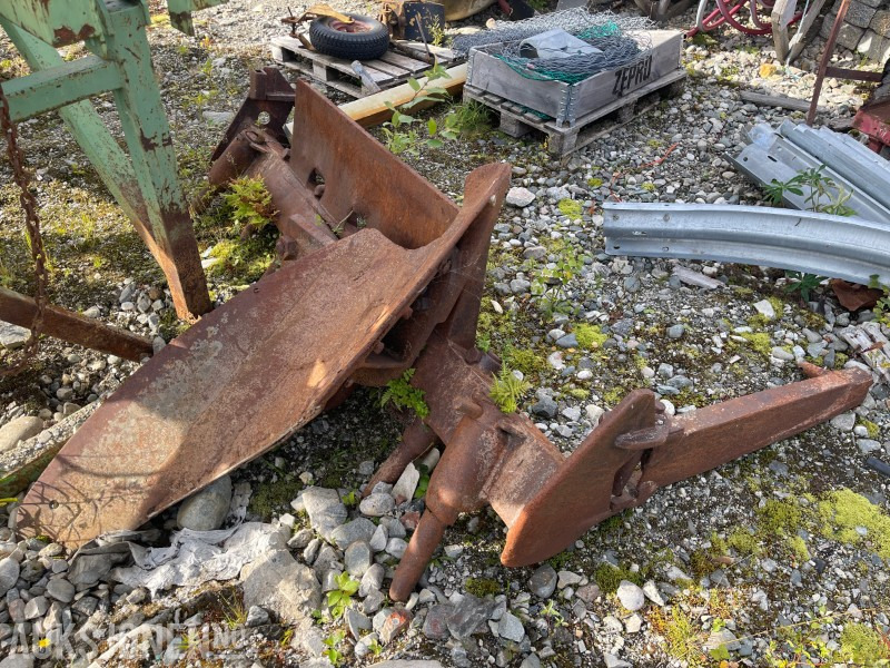 1900 Traktor-/maskinskjær eldre modell - الآلات والماكينات الزراعية: صور 3 1900 Traktor-/maskinskjær eldre modell - الآلات والماكينات الزراعية: صور 3