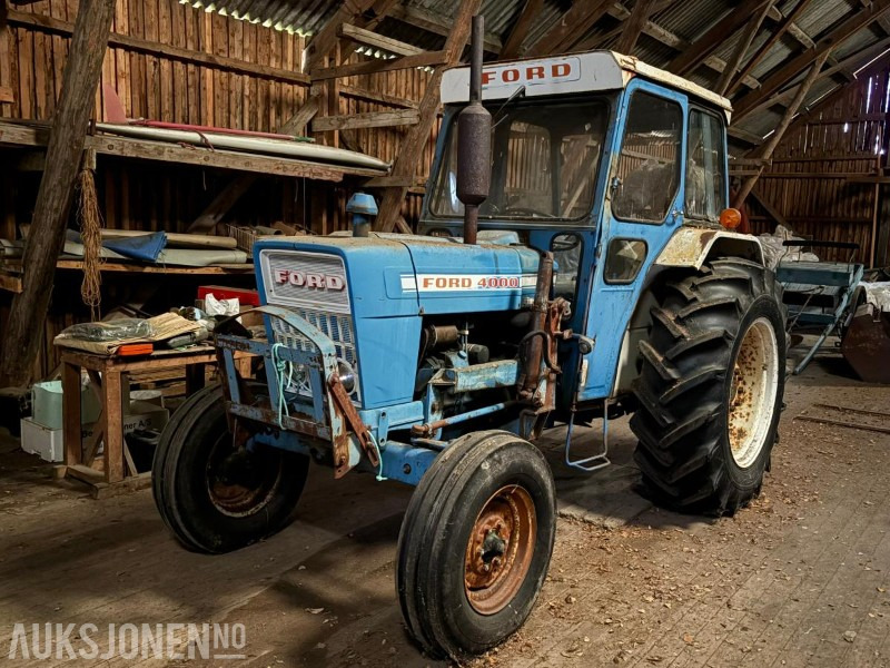 1975 FORD 4000 MED FRONTLASTER - جرار: صور 1 1975 FORD 4000 MED FRONTLASTER - جرار: صور 1
