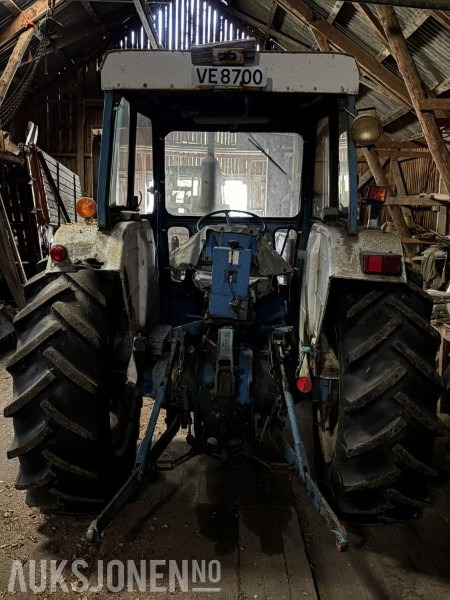 1975 FORD 4000 MED FRONTLASTER - جرار: صور 5 1975 FORD 4000 MED FRONTLASTER - جرار: صور 5