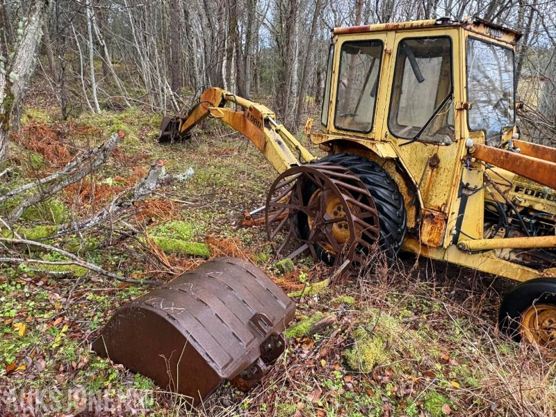 1975 FORD 4550 TRAKTORGRAVER - جرار: صور 5 1975 FORD 4550 TRAKTORGRAVER - جرار: صور 5