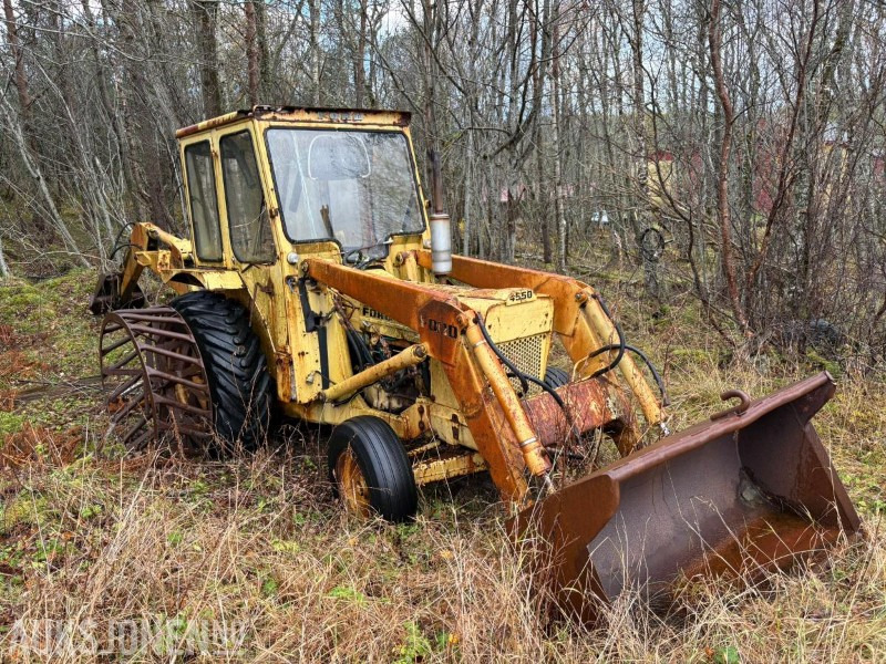 1975 FORD 4550 TRAKTORGRAVER - جرار: صور 3 1975 FORD 4550 TRAKTORGRAVER - جرار: صور 3