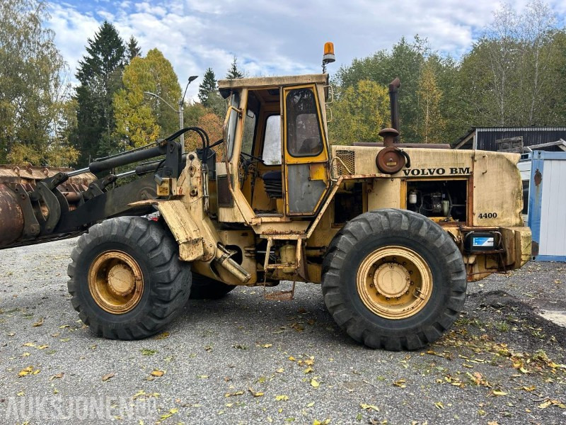 1980 Volvo BM4400 hjullaster / BM-feste - اللودر بعجل: صور 2 1980 Volvo BM4400 hjullaster / BM-feste - اللودر بعجل: صور 2