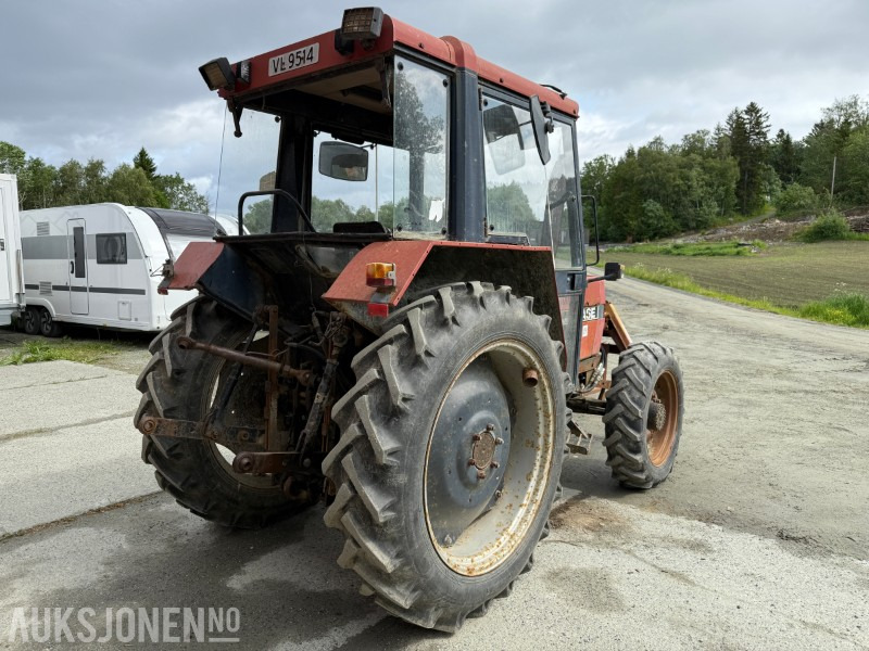 1987 CASE IH 633 traktor med skogkjettinger - جرار: صور 3 1987 CASE IH 633 traktor med skogkjettinger - جرار: صور 3