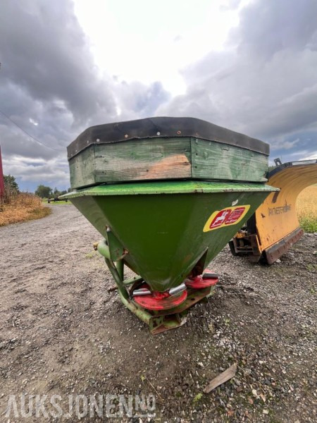 1990 Amazone Za-e 402 gjødselspreder - الآلات والماكينات الزراعية: صور 1 1990 Amazone Za-e 402 gjødselspreder - الآلات والماكينات الزراعية: صور 1