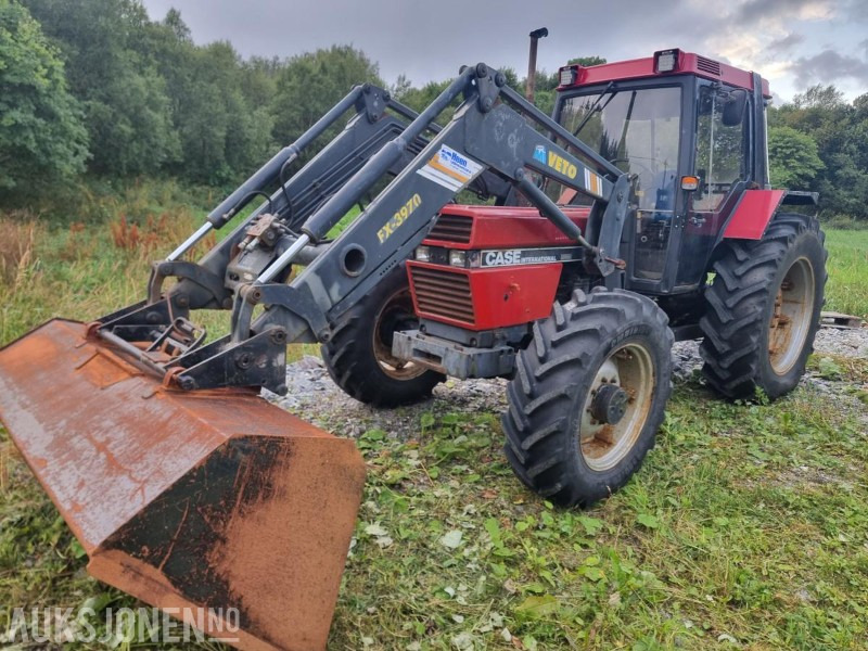 1990 CASE IH 956XL TRAKTOR snøfres 2 skuffer triangelfeste MVA FRI - جرار: صور 1 1990 CASE IH 956XL TRAKTOR snøfres 2 skuffer triangelfeste MVA FRI - جرار: صور 1