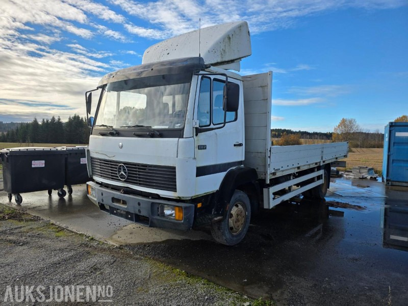 1994 Mercedes-Benz 817 M/ LASTEPLAN - شاحنات مسطحة: صور 1 1994 Mercedes-Benz 817 M/ LASTEPLAN - شاحنات مسطحة: صور 1