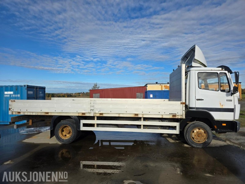 1994 Mercedes-Benz 817 M/ LASTEPLAN - شاحنات مسطحة: صور 4 1994 Mercedes-Benz 817 M/ LASTEPLAN - شاحنات مسطحة: صور 4