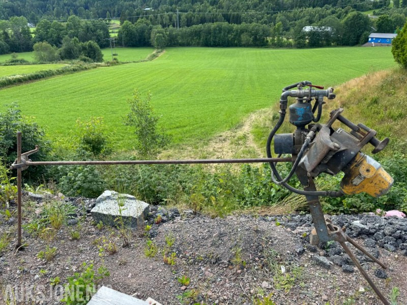 1995 Atlas Copco Teroc type 64 - آلة حفر: صور 1 1995 Atlas Copco Teroc type 64 - آلة حفر: صور 1