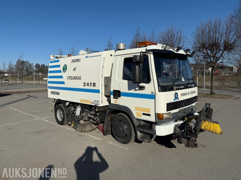 1997 DAF 45 180 TI feiebil, tilhengerfeste, nytt sug, kamera, ekstralys - سيارة بلدية: صور 3 1997 DAF 45 180 TI feiebil, tilhengerfeste, nytt sug, kamera, ekstralys - سيارة بلدية: صور 3