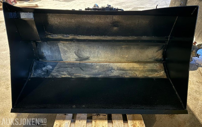 2000 Hymax Hymas Sandspreder skuffe 650 Liter - معدات البناء: صور 5 2000 Hymax Hymas Sandspreder skuffe 650 Liter - معدات البناء: صور 5