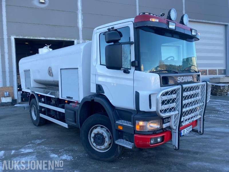 2000 Scania P-serie - Spylebil - Nyrestaurert - 4x4 - سيارة بلدية: صور 2 2000 Scania P-serie - Spylebil - Nyrestaurert - 4x4 - سيارة بلدية: صور 2