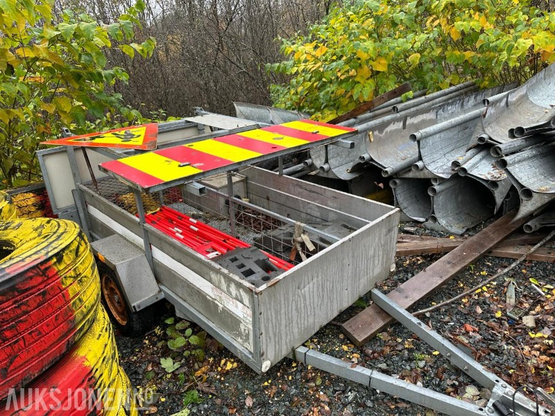 2000 Skilthenger - معدات البناء: صور 1 2000 Skilthenger - معدات البناء: صور 1