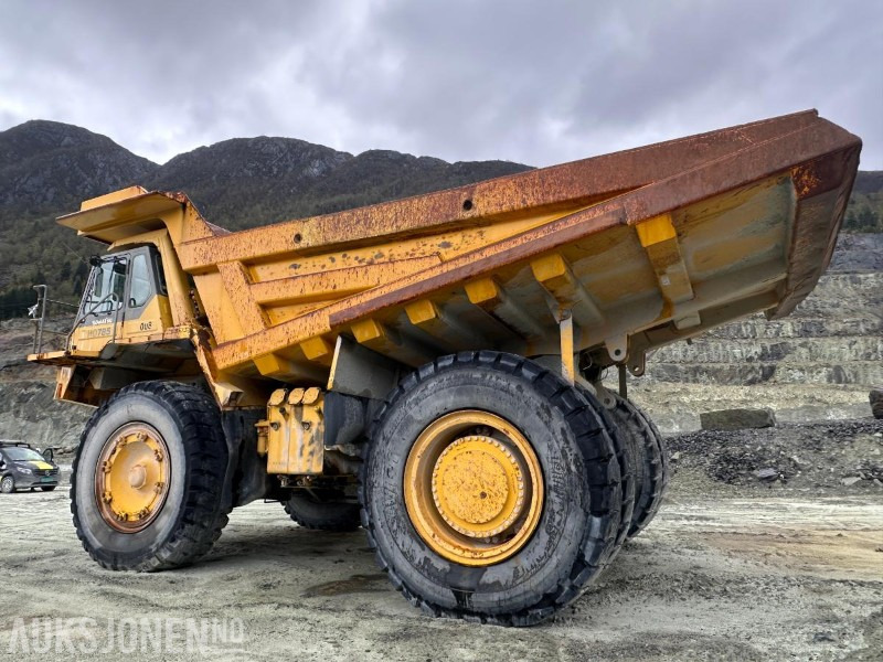 2001 Komatsu HD 785-5 Tipptruck - قلابة شاحنة: صور 3 2001 Komatsu HD 785-5 Tipptruck - قلابة شاحنة: صور 3