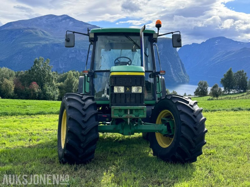 2002 John Deere 6210 - 4x4 - 40 km/t - 105 hk - جرار: صور 2 2002 John Deere 6210 - 4x4 - 40 km/t - 105 hk - جرار: صور 2