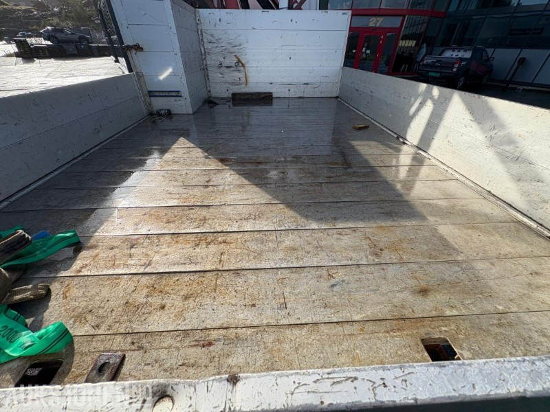 شاحنة كرين 2004 Iveco 120E24 EUROCARGO kranbil - registrert for 5 sitteplasser: صور 12 شاحنة كرين 2004 Iveco 120E24 EUROCARGO kranbil - registrert for 5 sitteplasser: صور 12