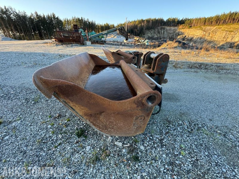 2004 Nanset pusseskuffe med hydraulisk tilt / KM feste - ملحقات - آلات البناء: صور 2 2004 Nanset pusseskuffe med hydraulisk tilt / KM feste - ملحقات - آلات البناء: صور 2