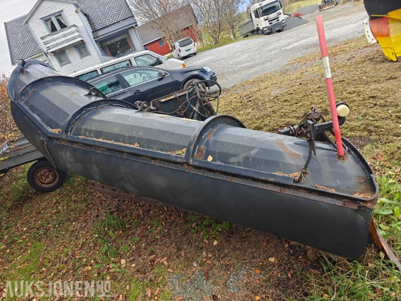 2004 Tellefsdal diagonalplog / snøplog - P HD - Bredde 3600 mm - Parallelllogram - شاحنة: صور 2 2004 Tellefsdal diagonalplog / snøplog - P HD - Bredde 3600 mm - Parallelllogram - شاحنة: صور 2
