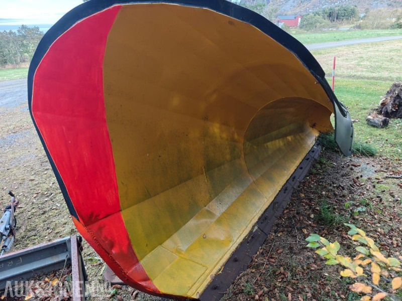 2004 Tellefsdal diagonalplog / snøplog - P HD - Bredde 3600 mm - Parallelllogram - شاحنة: صور 3 2004 Tellefsdal diagonalplog / snøplog - P HD - Bredde 3600 mm - Parallelllogram - شاحنة: صور 3