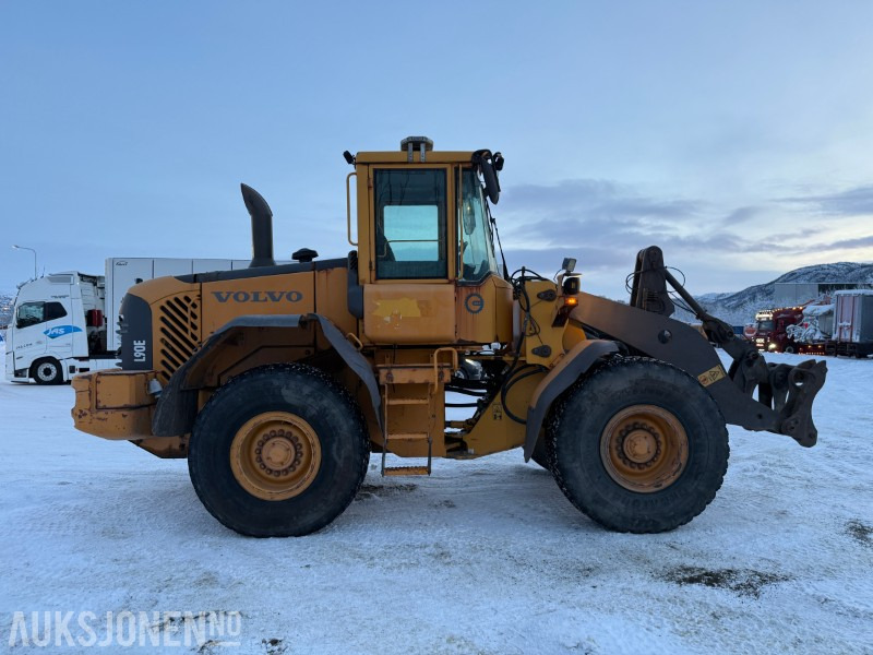 2004 Volvo L90E - Sentralsmøring - Ny motor - اللودر بعجل: صور 4 2004 Volvo L90E - Sentralsmøring - Ny motor - اللودر بعجل: صور 4