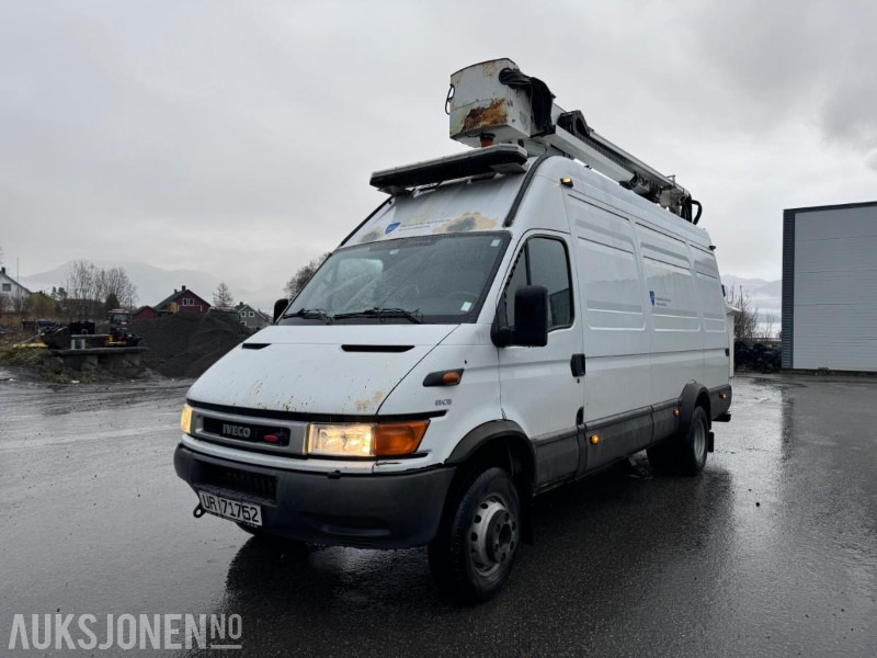 2005 Iveco Daily, Liftbil - UniJet - HPT 65C15, 230.604 km - Nifty lift - VM 140 med personkorg - Sertifisert lift til juni 2026 - سيارة بلدية: صور 1 2005 Iveco Daily, Liftbil - UniJet - HPT 65C15, 230.604 km - Nifty lift - VM 140 med personkorg - Sertifisert lift til juni 2026 - سيارة بلدية: صور 1