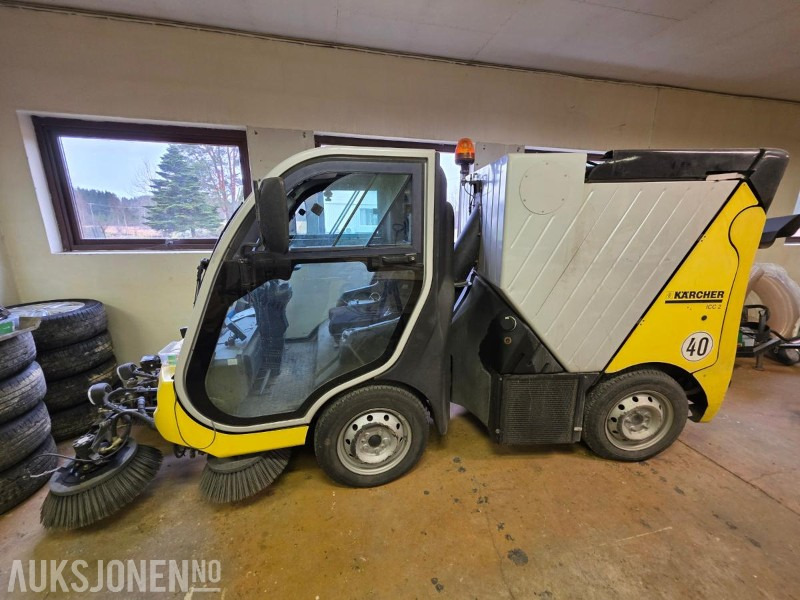 2005 Kärcher ICC 2 kompakt gate- og industrifeiemaskin - سيارة بلدية: صور 3 2005 Kärcher ICC 2 kompakt gate- og industrifeiemaskin - سيارة بلدية: صور 3