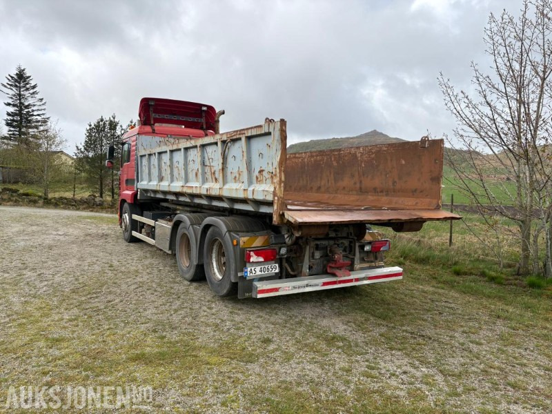 2005 MAN TGA 6X2-2 KROKBIL MED TIPP-KASSE - شاحنة ذات الخطاف: صور 3 2005 MAN TGA 6X2-2 KROKBIL MED TIPP-KASSE - شاحنة ذات الخطاف: صور 3