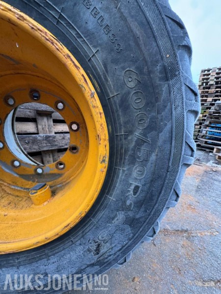 2005 Nokian ELS 600/50 R22.5 – brukt dekk på forsterka felg - الآلات والماكينات الزراعية: صور 4 2005 Nokian ELS 600/50 R22.5 – brukt dekk på forsterka felg - الآلات والماكينات الزراعية: صور 4