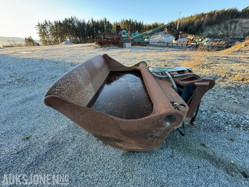 2005 SMP pusseskuffe med hydraulisk tilt / S70 feste - ملحقات - آلات البناء: صور 2 2005 SMP pusseskuffe med hydraulisk tilt / S70 feste - ملحقات - آلات البناء: صور 2