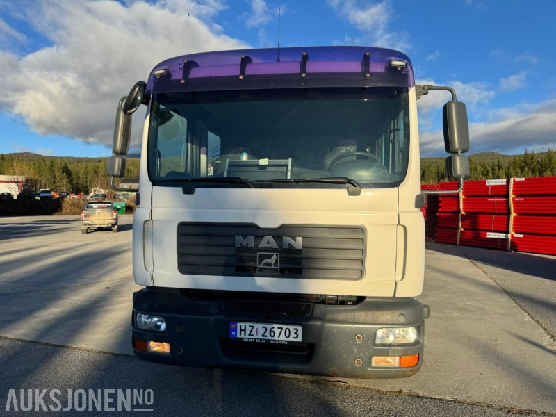 2007 MAN TGL 8.180 4X2 LINJEBIL MED KRAN OG MASSE UTSTYR - شاحنة كرين: صور 3 2007 MAN TGL 8.180 4X2 LINJEBIL MED KRAN OG MASSE UTSTYR - شاحنة كرين: صور 3